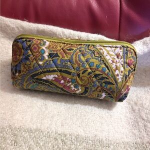 GIVEAWAY❣️Vera Bradley Quilted Multicolor Women's Makeup Bag
